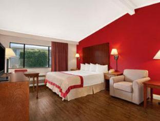 Ramada By Wyndham Torrance Hotel Quarto foto